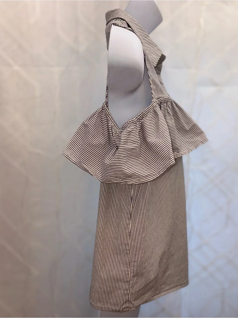 Michael Michael Kors Cotton Striped Cold-Shoulder Ruffle Blouse Preppy Chic S